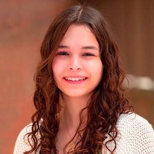Meet your Posher, Mia